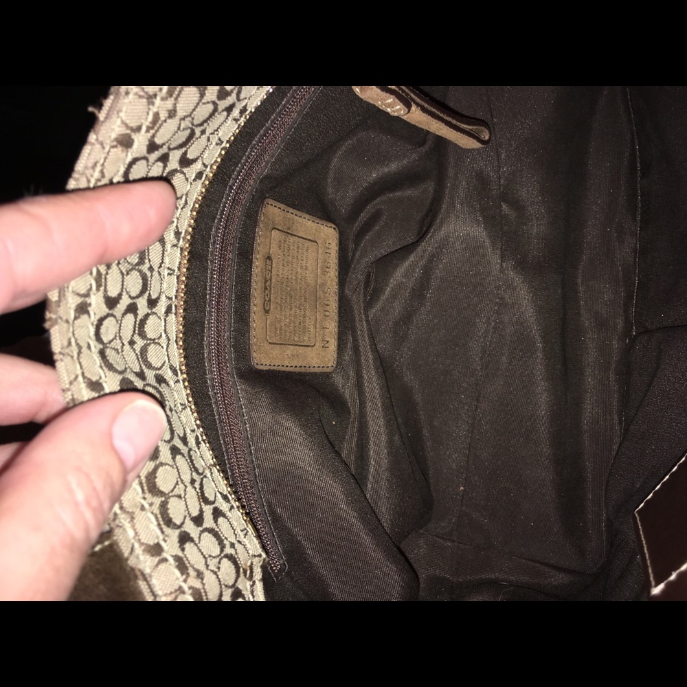 Coach - Picture 5 of 5